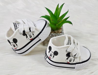 Zapatillas minnie & mickey bebés