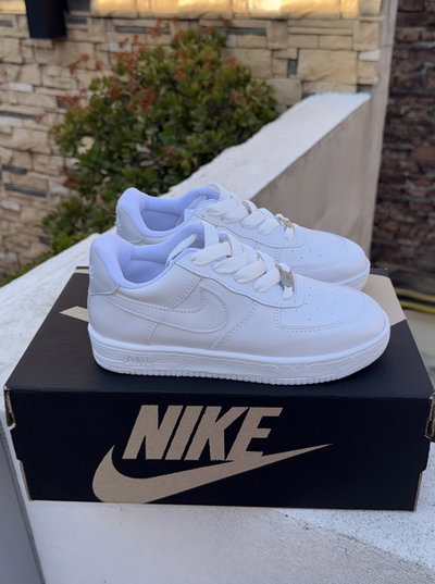 Zapatillas Nike air force blancas