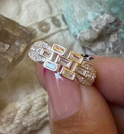 ANILLO ELLA