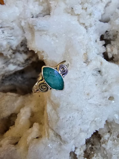 ANILLO AKELA