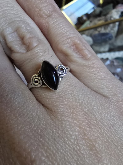 ANILLO AKELA