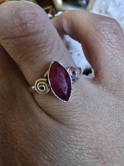 ANILLO AKELA