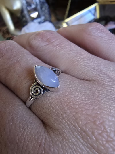 ANILLO AKELA 