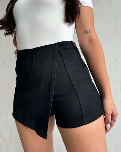 Short pollera black