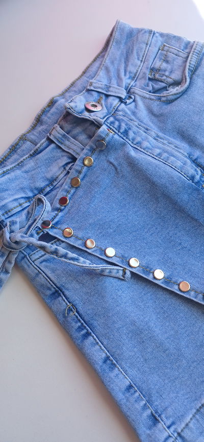 Short pollera tacha