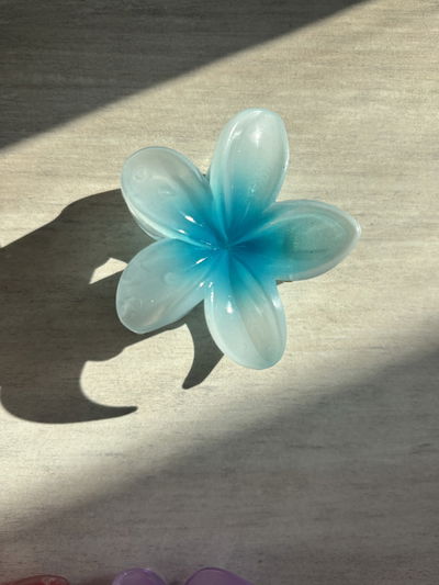Broche KAILANI sky (small)