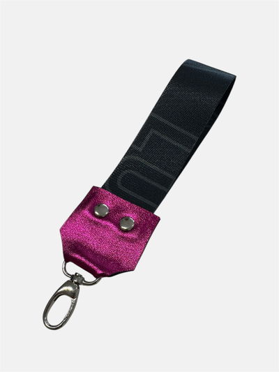 Llavero fucsia metalizado 2