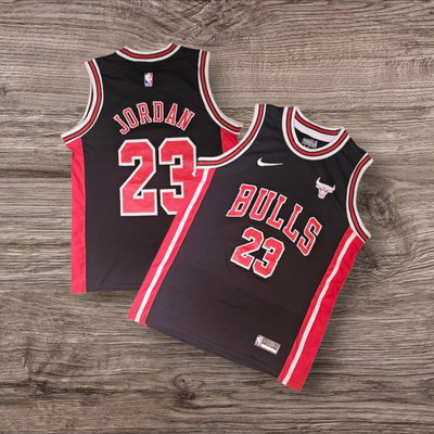 Musculosa Negro con rojo 