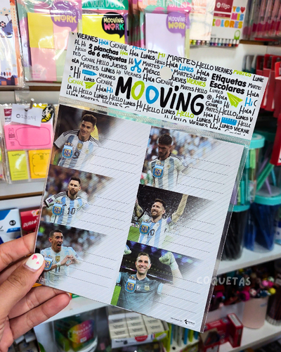 ETIQUETA ESCOLAR MOOVING ARGENTINA