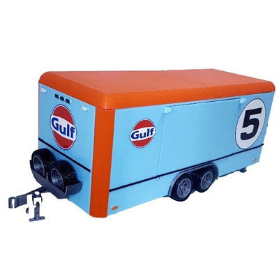 Tráiler cerrado tipo americano