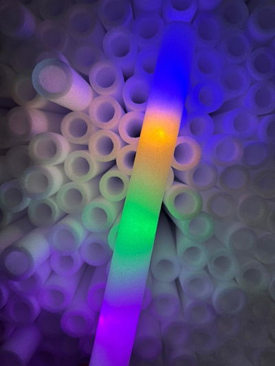 Pack por 50 Rompecocos Multicolor 