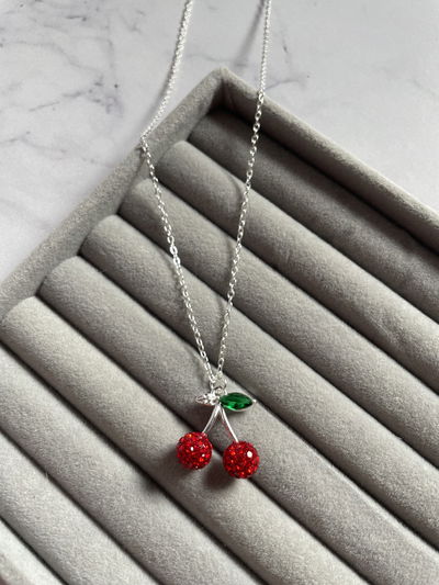 Collar Cherry AB