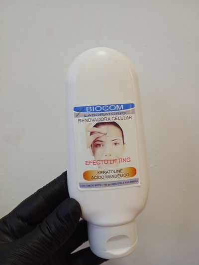 BIOCOM Emulsión c/Keratoline efecto lifting 150 cc