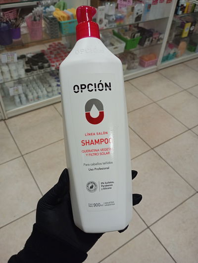 OPCION SHAMPOO QUERATINA VEGETAL (CABELLOS TEÑIDOS) X 900CC