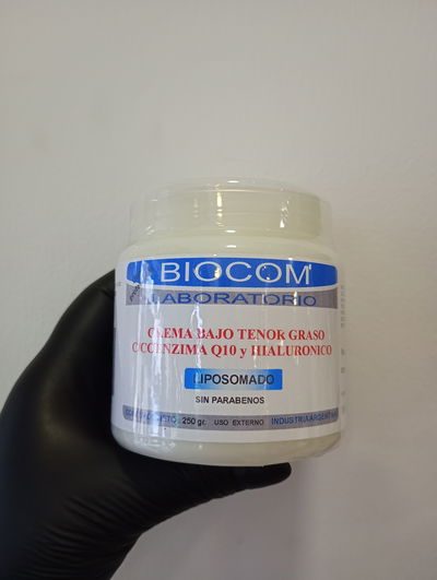 BIOCOM Crema c/conezima Q10 plus Liposomada 250 gr.