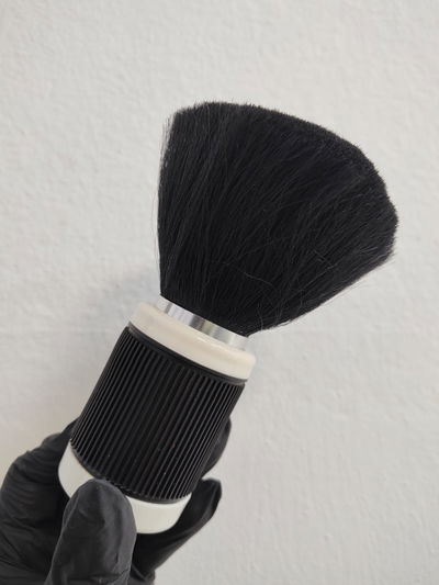 SACAPELUSA MANGO NEGRO CON BLANCO