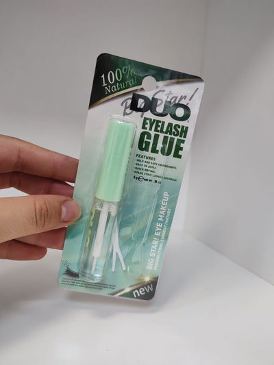 PEGAMENTO DE PESTAÑAS 