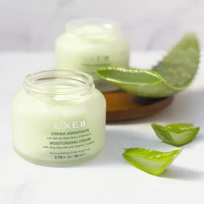 EXEL CREMA HIDRATANTE CON GEL DE ALOE VERA Y VITAMINA E 