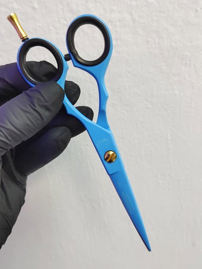 TIJERA FILO NAVAJA 5,5 CON ESTUCHE MASTERTOOLS
