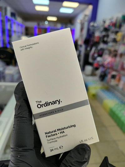  Crema Natural Moisturizing Factors + HA de The Ordinary