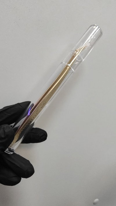 PINZA DORADA DE city girls PARA PESTAÑAS 