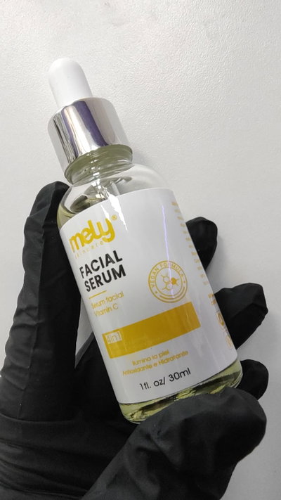 Sérum Facial 4 en 1 de Vitamina C de Mely 