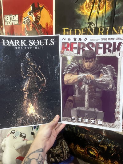 Posters Dark souls y Berserk
