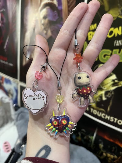 Phonecharms Majora mask, Sack Frutilla y Pusheen
