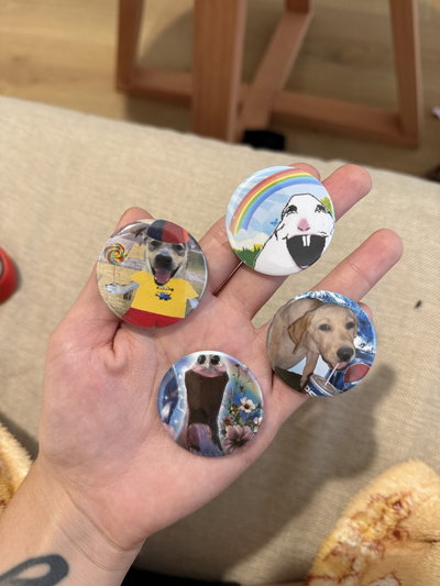 Pines perrito pepsi - perrito paleta - joy arcoiris  - cosa rosa feliz (?) 