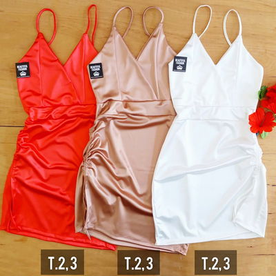Vestido saten con frunce / Talle 3