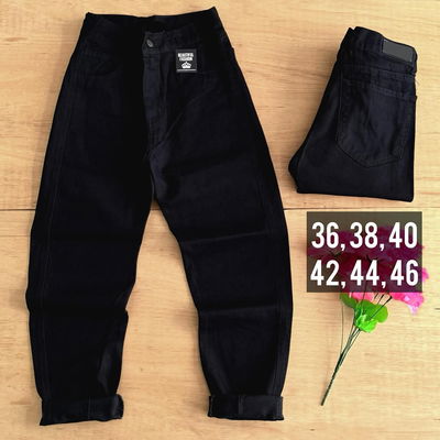 Mom negro rigido / Talle 36 al 46