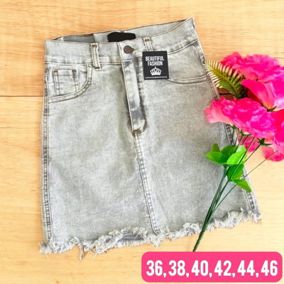 Pollera de jeans gris claro / Talle 36 al 46