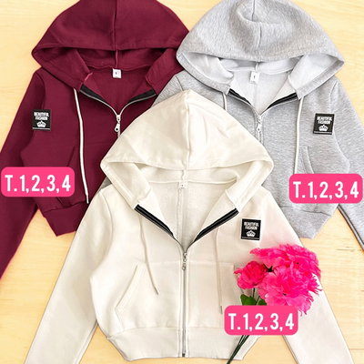 Campera corta frizada / Talle 1 al 4