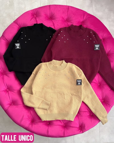 Sweater corto con tachas / Talle único / BORDO