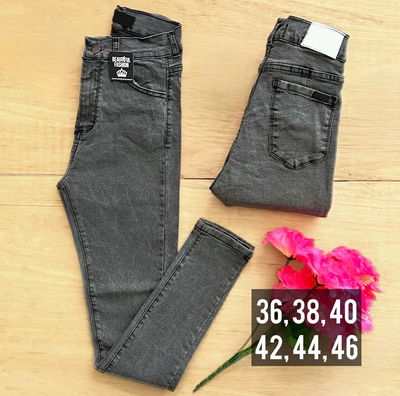 Jeans gris oscuro / Talle 36 al 46