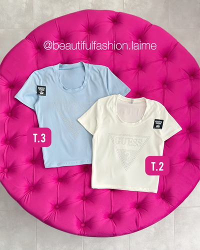 Remera MC con stras Guess / Talle 2 y 3