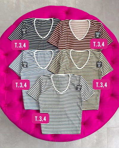 Remera MC rayada en V / Talle 3 y 4