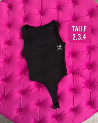Body musculosa escote cuadrado / Talle 2 al 4