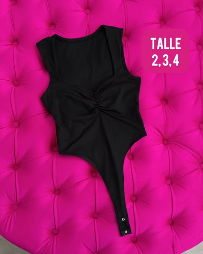 Body musculosa escote en V frunce / Talle 2 al 4