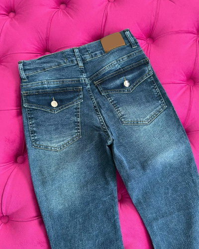 Jeans oxford con tapa / Talle 36 al 46