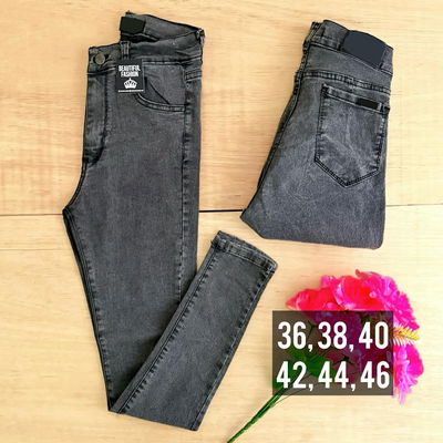 Jeans gris nevado / Talle 36 al 46