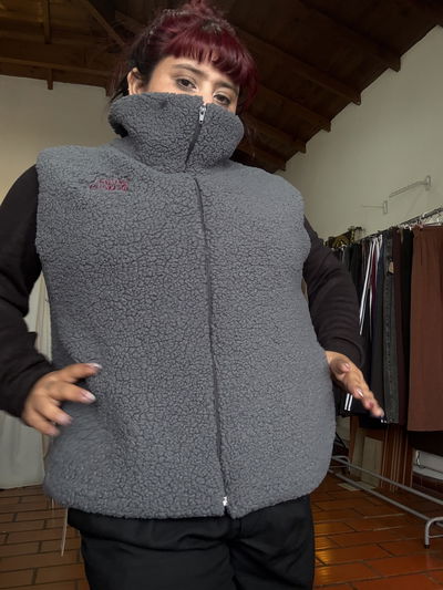 CHALECO BORDADO