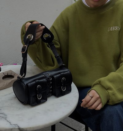 Cartera violeta 