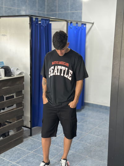 REMERA OVERSIZE SEATTLE 