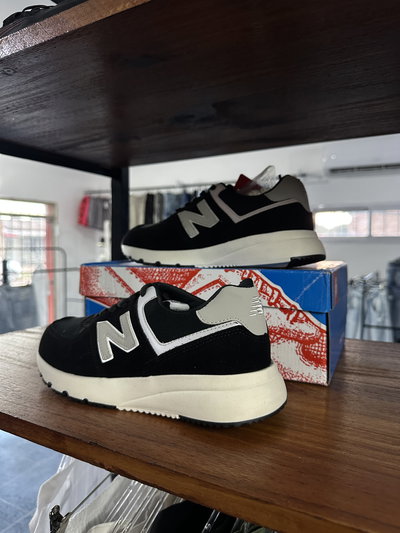 NEW BALANCE 574 