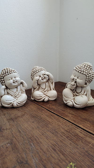 Buda x 3  de 12 cm