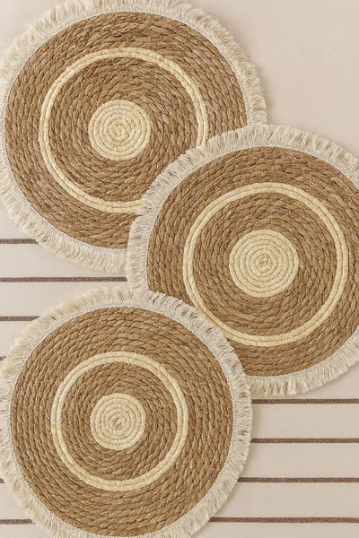 Individuales de yute con fleco