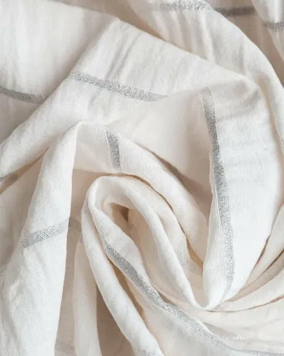 Mantel lurex plateado 250x150