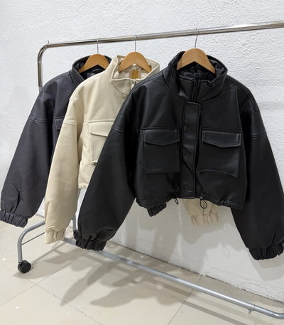 Bomber 