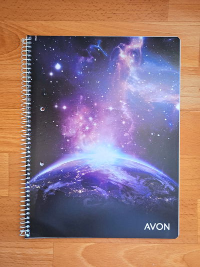Cuaderno A4 Tapa Blanda "Universo"